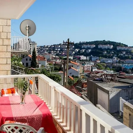 Letizia - Double With Balcony And Shared Bathroom-1 * Dubrovnik