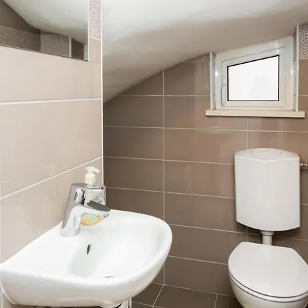Letizia - Double With Balcony And Shared Bathroom-1 Daire Dubrovnik